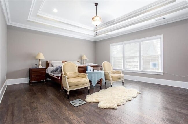 Building Photo - 4939 Kentwood Dr