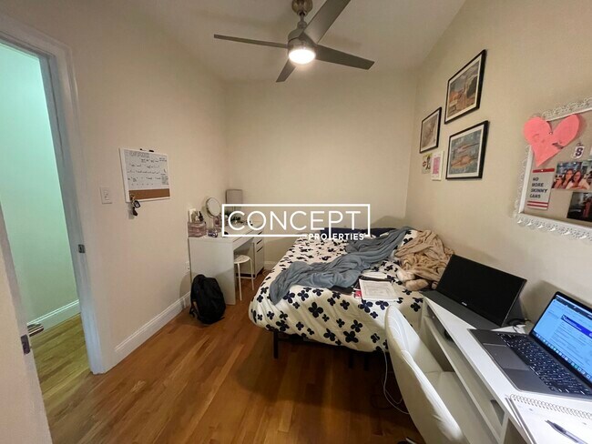 Building Photo - 1027 Tremont St