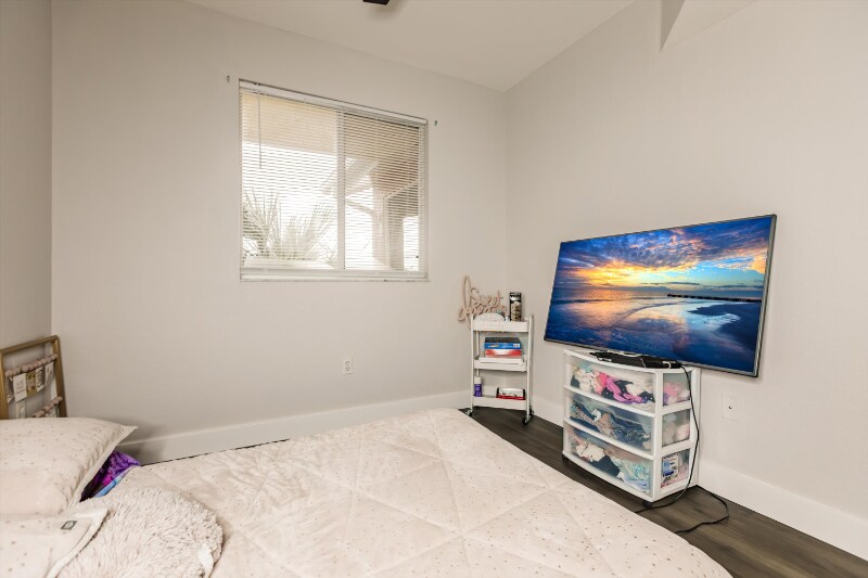 Building Photo - 6321 Aragon Way