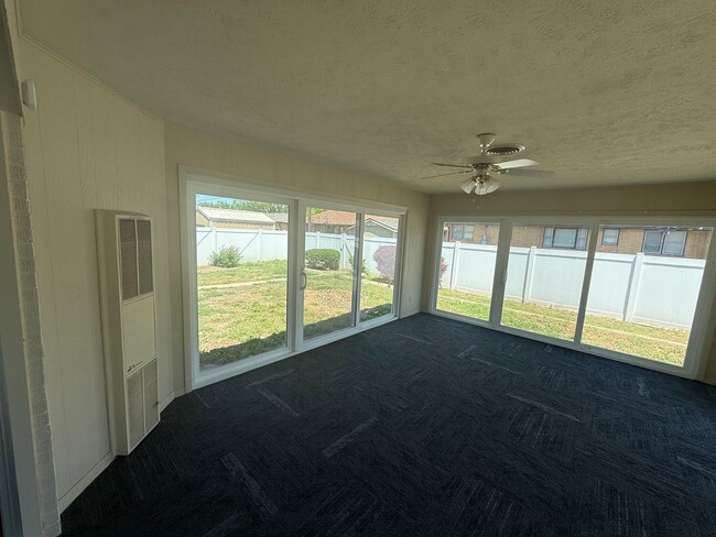 Building Photo - 3 Bedroom, 2 Bathroom House with Attached Double Garage