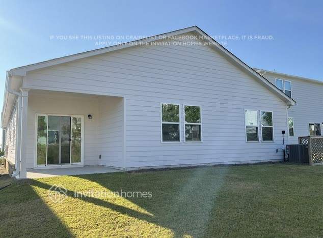 Building Photo - 2061 Blue Sky Ave