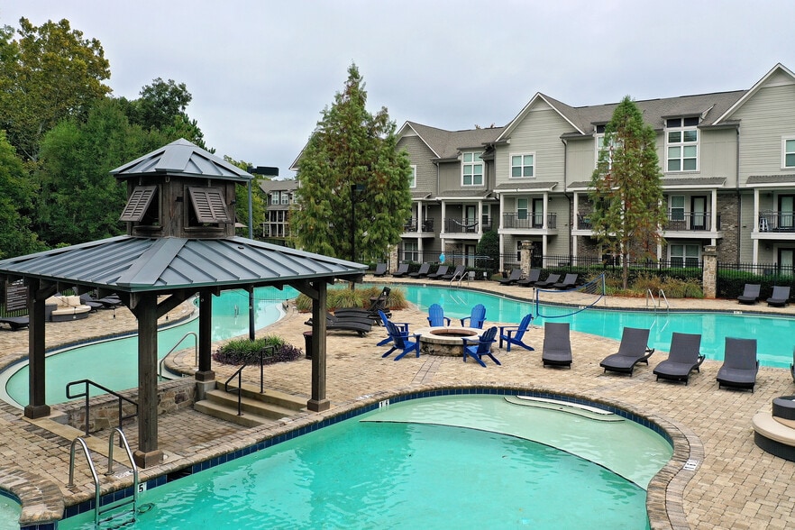 Building Photo - Redpoint Tuscaloosa