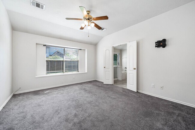 Building Photo - 3347 Pebble Beach Ln