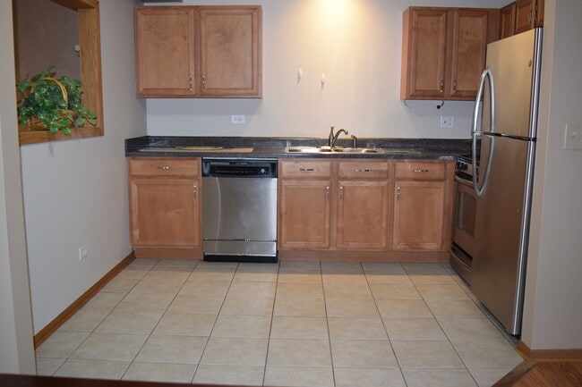 Building Photo - 2258 Abbeywood Dr