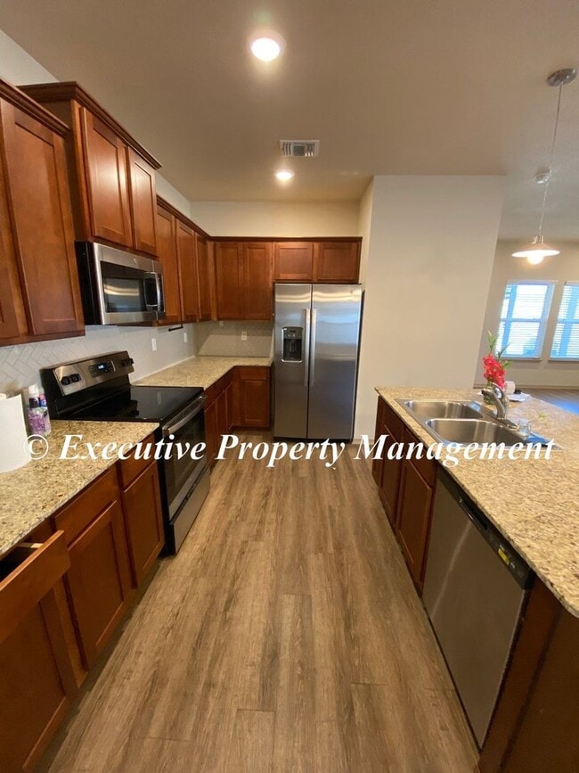 Building Photo - 1781 Dryden Ave