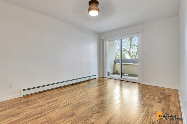 Building Photo - 1200 I St