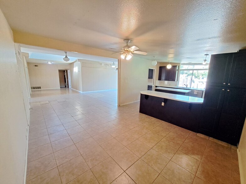 Building Photo - 1312 Toyon Plz