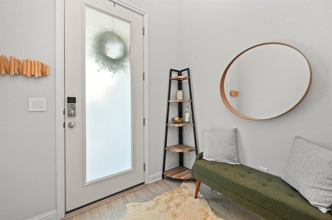 Building Photo - 8411 Leroi Dr