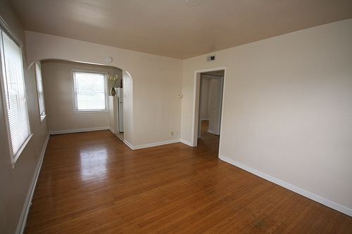 Building Photo - 4525 Indianola Ave