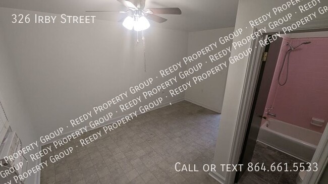 Building Photo - One Bedroom CLOSE TO DOWNTOWN WOODRUFF