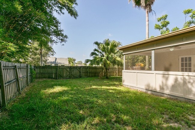 Building Photo - 265 Palmetto Ct