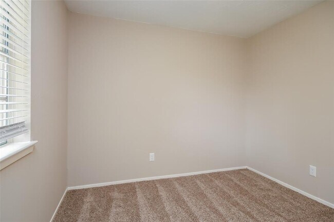 Building Photo - 10307 Rancho Bernardo Ln
