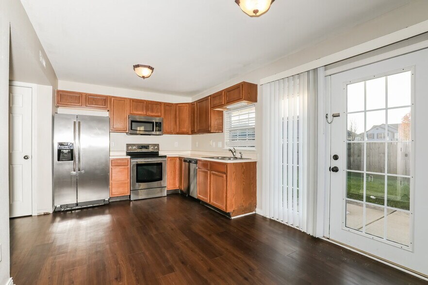 Building Photo - 6379 McKee Dr