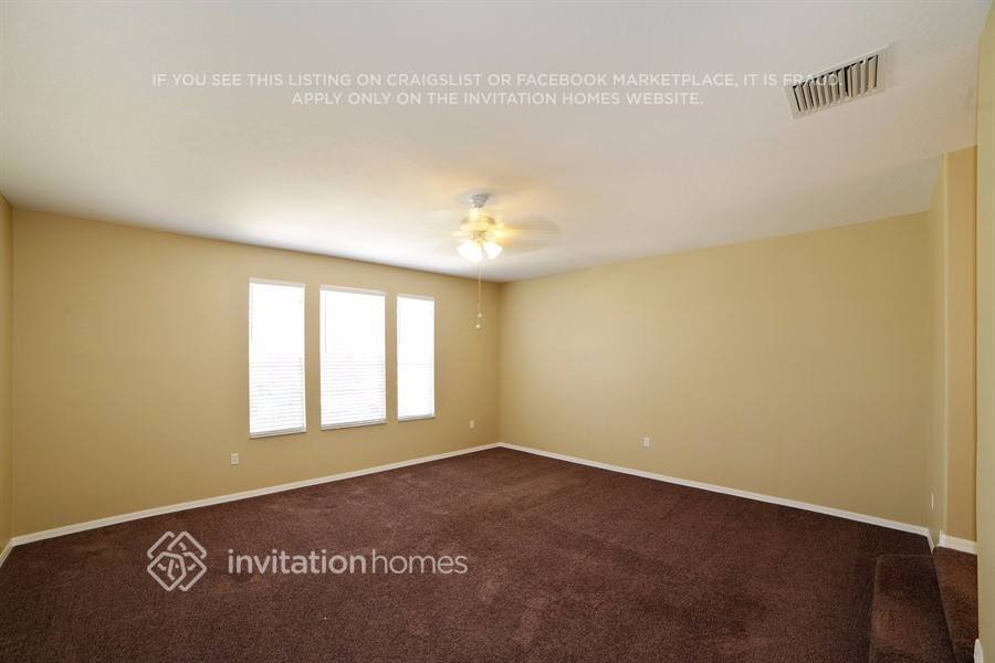 Building Photo - 3840 Stornoway Dr