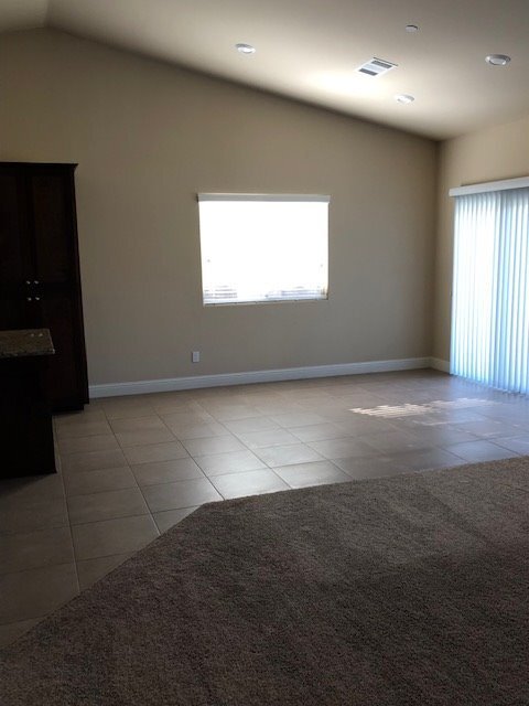 Building Photo - Large 4 Bedroom/2 Bath Home with Solar in Gossamer Grove - $2595 Per Month!