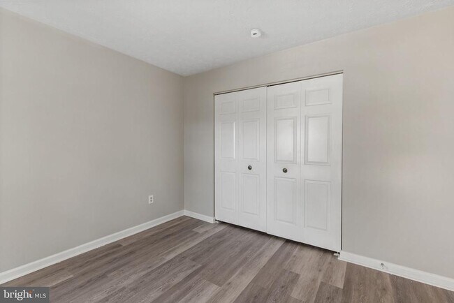 Building Photo - 3184 Ebbtide Dr