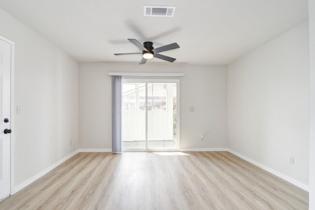 Building Photo - 7334 Grenola Way