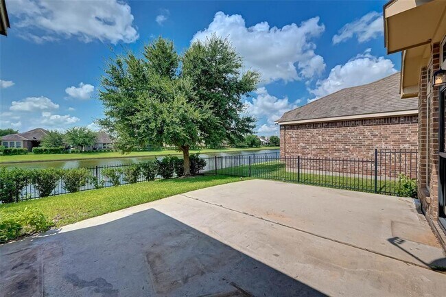 Building Photo - 26243 Crystal Cove Ln