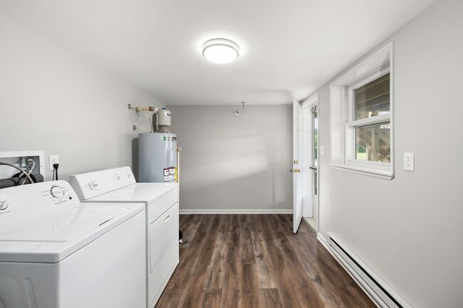 Building Photo - Charming Bi-Level for rent in Milford, $2,...