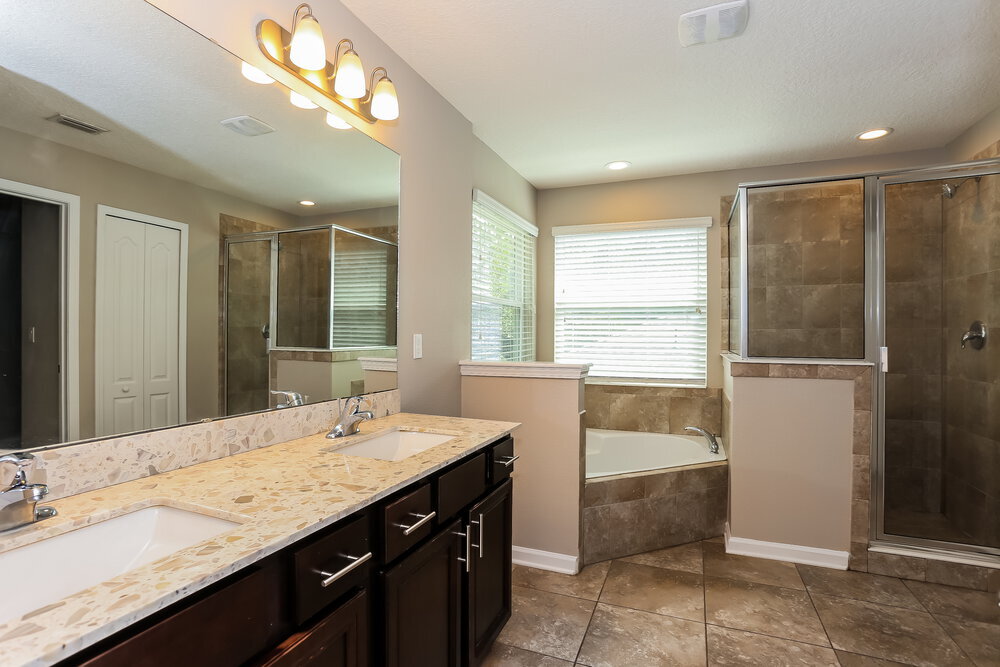 Building Photo - 646 Drysdale Dr