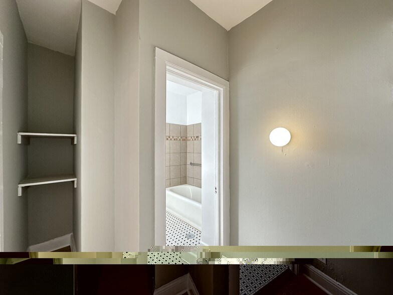 Building Photo - 3832 N Fremont St