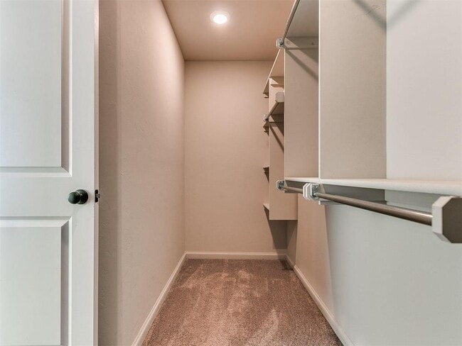 Building Photo - 1751 Huntington Ct