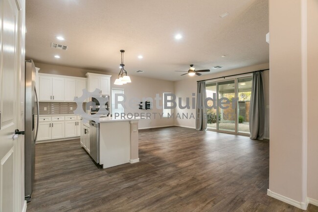 Building Photo - **SPECIAL PRICE REDUCITION FOR AN 18 MONTH...