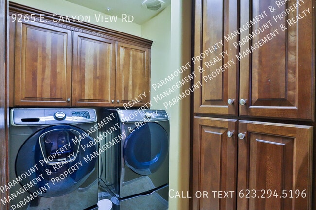 Building Photo - 9265 E Canyon View Rd