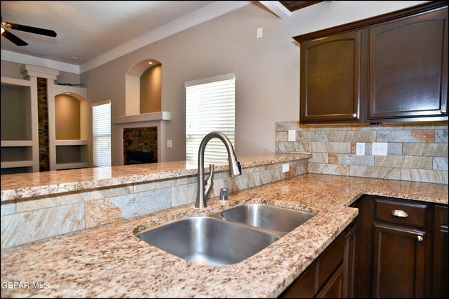 Building Photo - 14656 Ginger Kerrick