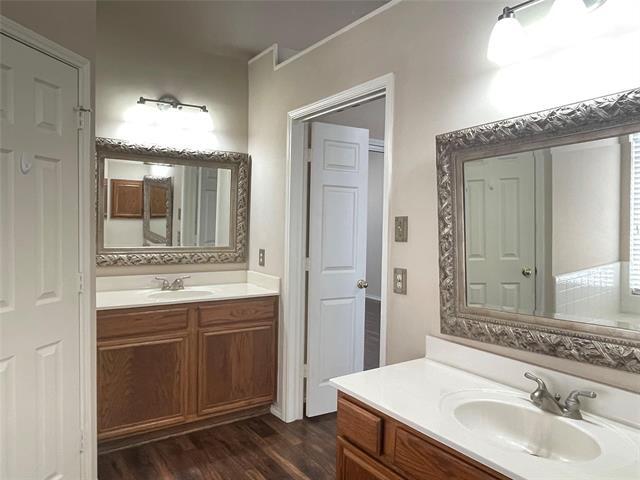 Building Photo - 9705 Carmel Valley Dr