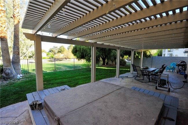 Building Photo - 5432 Royal Vista Ln