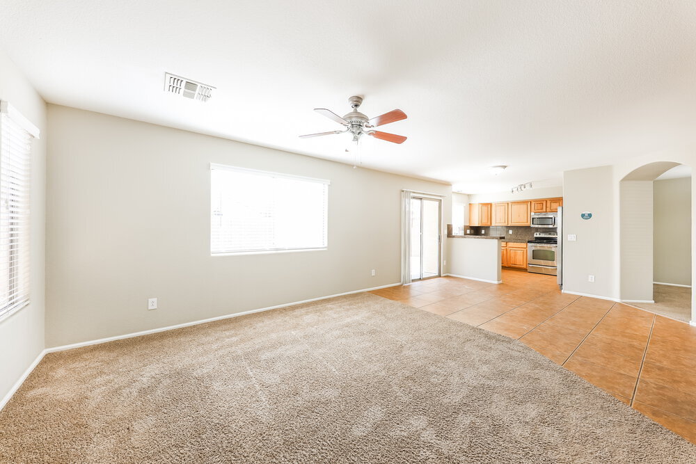 Building Photo - 2319 W Running Deer Trl