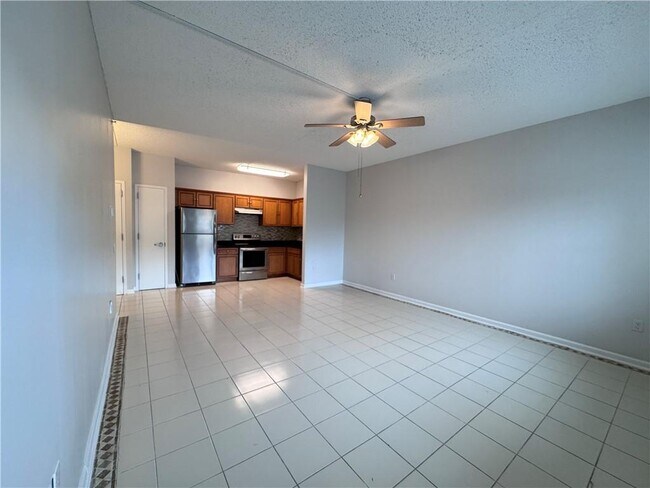 Building Photo - 260 Beach 81st St