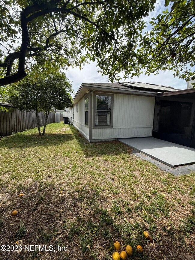 Building Photo - 2360 Bitternut Way