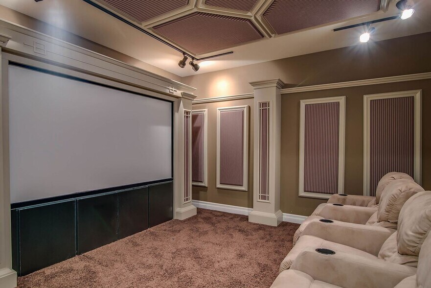 Building Photo - 25400 Prado De Las Peras