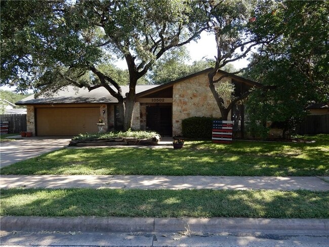 Primary Photo - 10502 Doering Ln