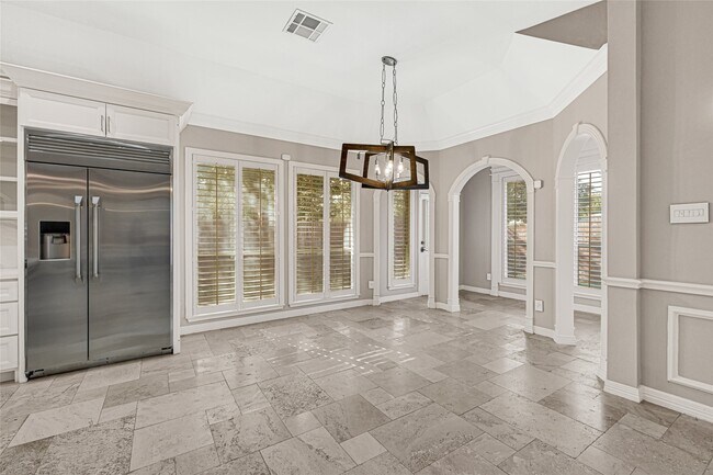 Building Photo - 6403 Parkriver Crossing