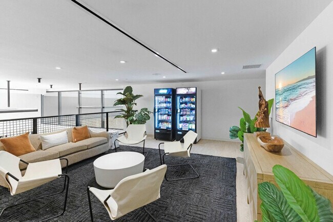 Building Photo - 225 N Miami Ave