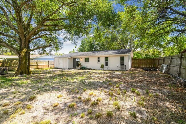 Building Photo - 3679 Sugarcreek Dr