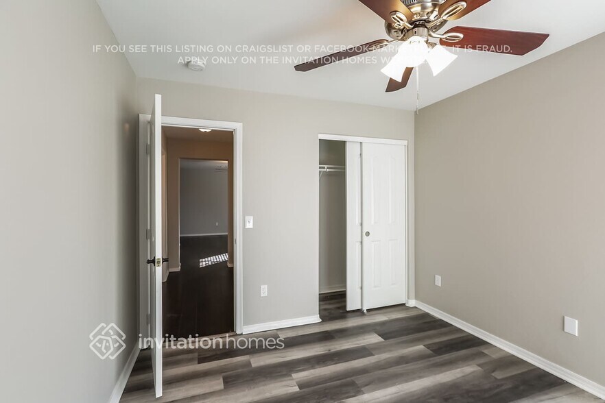 Building Photo - 4013 W Pollack St