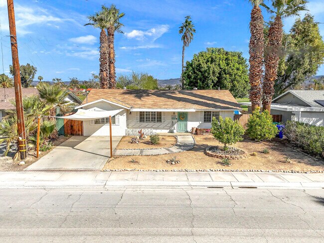 Building Photo - 77590 California Dr