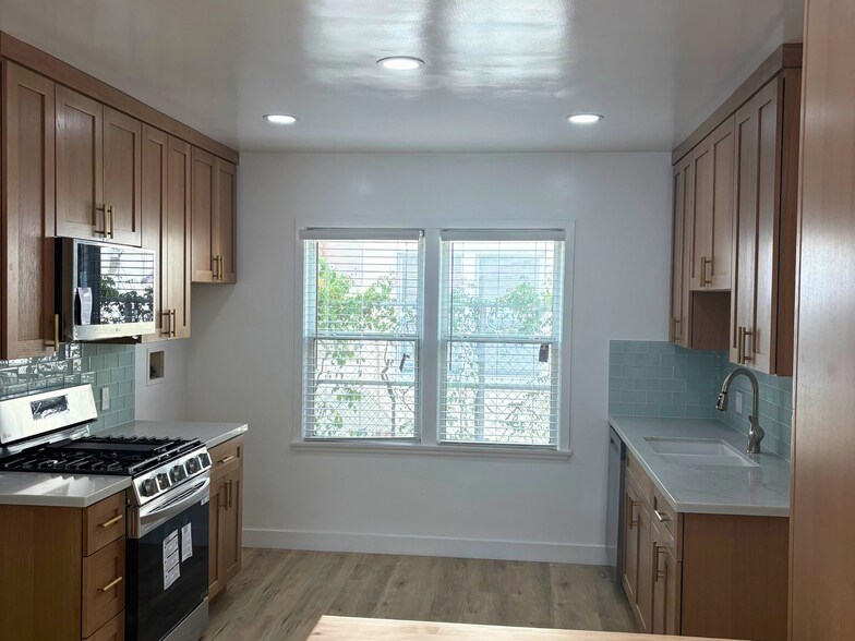 Primary Photo - $1,000 Move-In Credit | Modern 2-Bed Oasis...