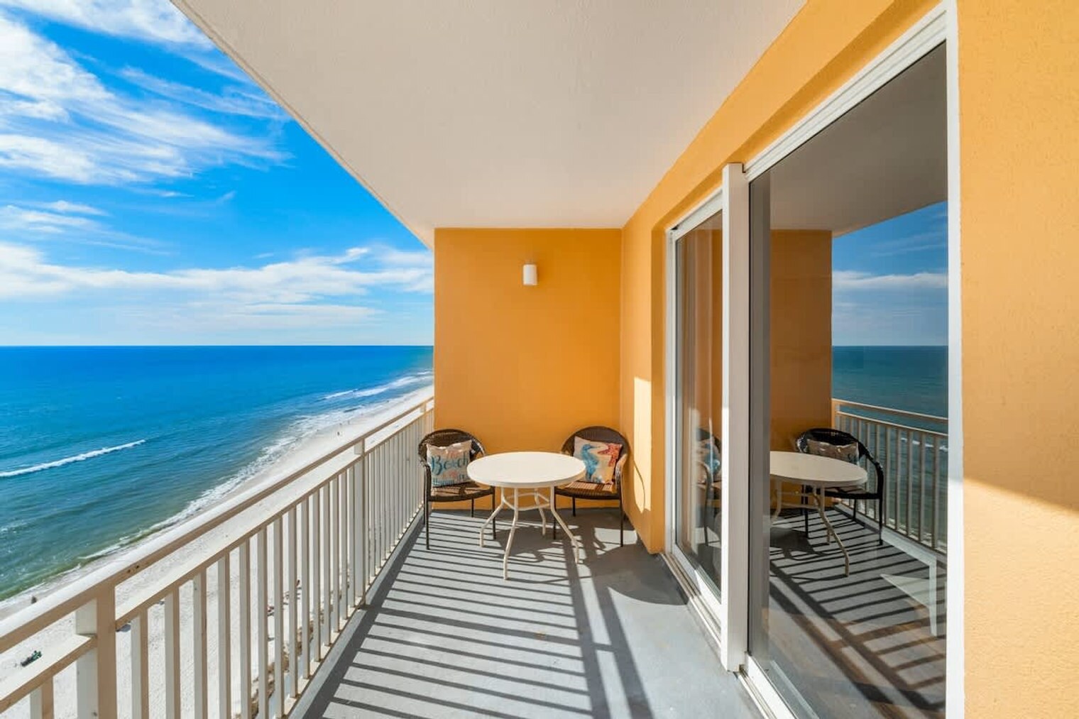 Building Photo - 17729 Front Beach Rd