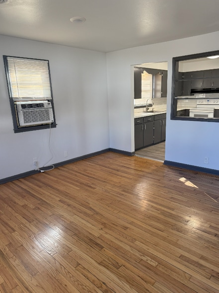 Building Photo - 4005 Hartman Cir