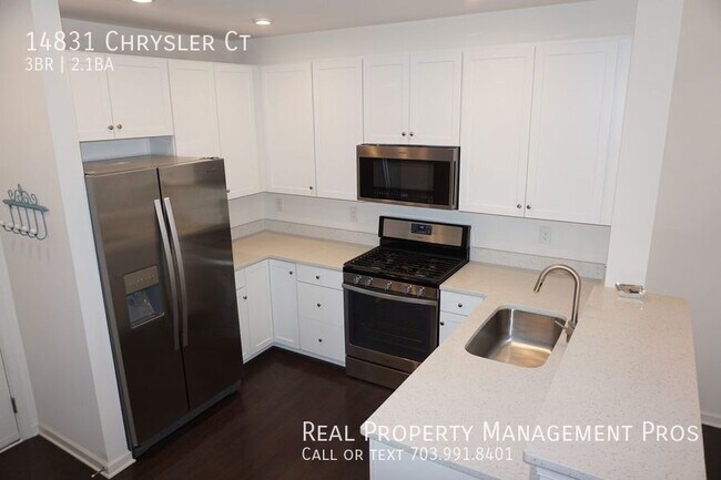 Building Photo - 14831 Chrysler Ct