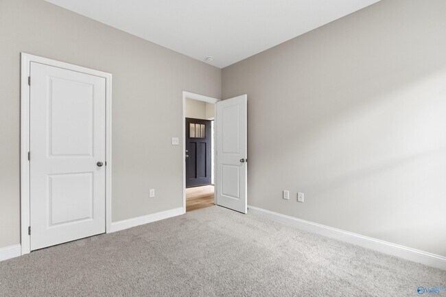 Building Photo - Jaguar Hills Rental