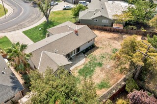 Building Photo - 227 Nottingham Dr