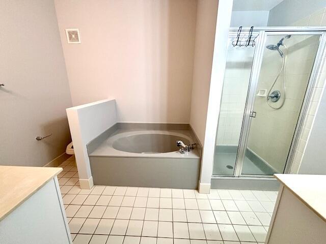 Building Photo - 10520 SW Stephanie Way