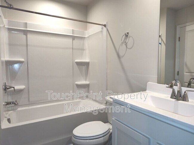 Building Photo - 5850 Granbury Dr