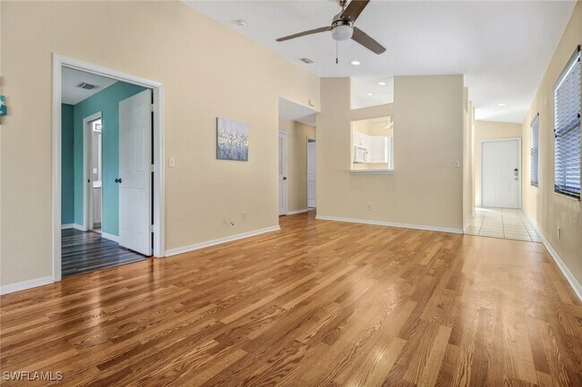 Building Photo - 26705 Little John Ct